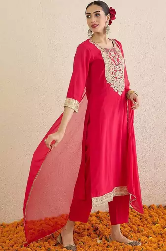 Women Ethnic Motifs Embroidered Regular Thread Work Kurta With Trousers & Dupatta