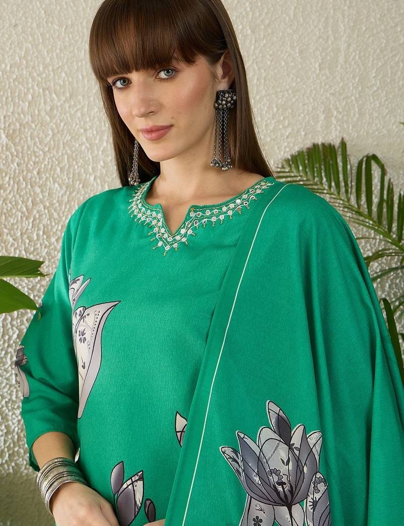 Women Floral Printed Regular Thread Work Kurta with Trousers & With Dupatta