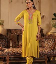 Women Ethnic Motifs Embroidered Regular Thread Work Kurta with Trousers