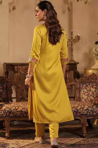 Women Ethnic Motifs Embroidered Regular Thread Work Kurta with Trousers