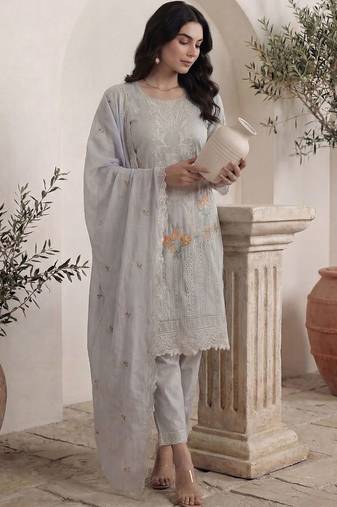 Women Floral Embroidered Regular Thread Work  Cotton Kurta with Trousers & With Dupatta