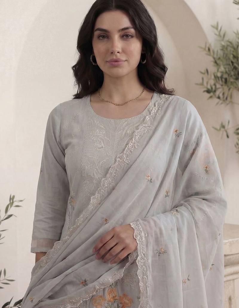 Women Floral Embroidered Regular Thread Work Pure Cotton Kurta with Trousers & With Dupatta