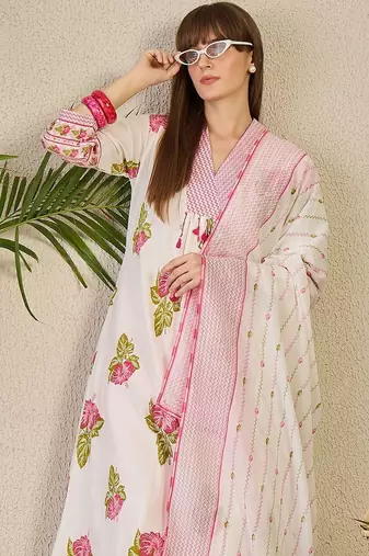 Women Floral Printed Regular Pure Cotton Kurta with Trousers & With Dupatta