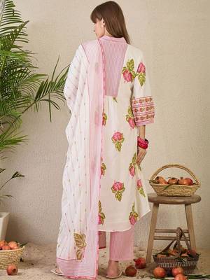 Women Floral Printed Regular Pure Cotton Kurta with Trousers & With Dupatta 7