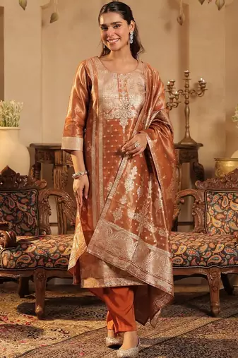 Women Ethnic Motifs Regular Kurta with Trousers & With Dupatta