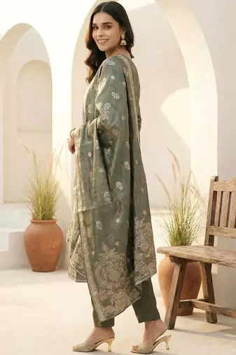 Women Regular Kurta with Trousers & With Dupatta