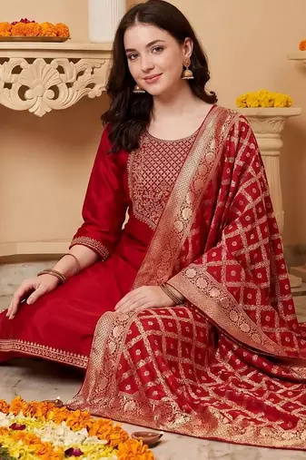 Women Ethnic Motifs Embroidered Regular Thread Work Kurta with Trousers & With Dupatta