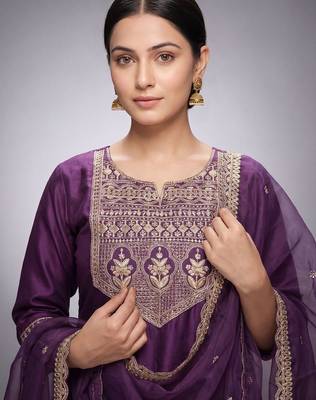 Women Ethnic Motifs Embroidered Regular Thread Work Kurta with Trousers & Dupatta 2