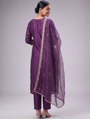 Women Ethnic Motifs Embroidered Regular Thread Work Kurta with Trousers & Dupatta 4
