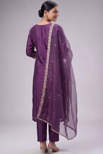 Women Ethnic Motifs Embroidered Regular Thread Work Kurta with Trousers & Dupatta