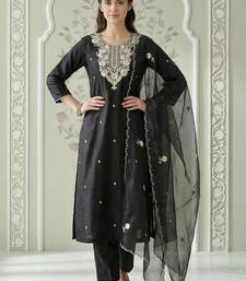Women Ethnic Motifs Embroidered Regular Thread Work Kurta with Trousers & With Dupatta