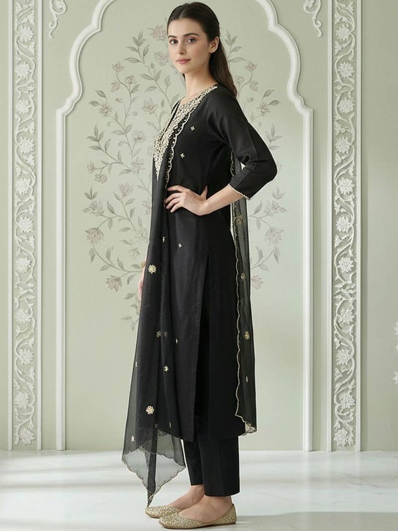 Women Ethnic Motifs Embroidered Regular Thread Work Kurta with Trousers & With Dupatta