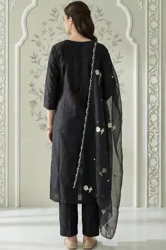 Women Ethnic Motifs Embroidered Regular Thread Work Kurta with Trousers & With Dupatta