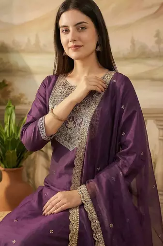 Women Ethnic Motifs Embroidered Regular Thread Work Liva Kurta with Trousers & With Dupatta