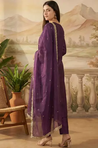 Women Ethnic Motifs Embroidered Regular Thread Work Liva Kurta with Trousers & With Dupatta