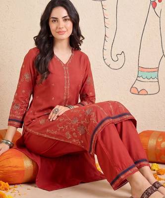 Women Ethnic Motifs Embroidered Regular Thread Work Kurta with Palazzos 5