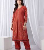 Women Ethnic Motifs Embroidered Regular Thread Work Kurta with Trousers