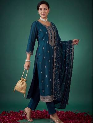 Women Ethnic Motifs Embroidered Regular Thread Work Kurta with Trousers & With Dupatta 2