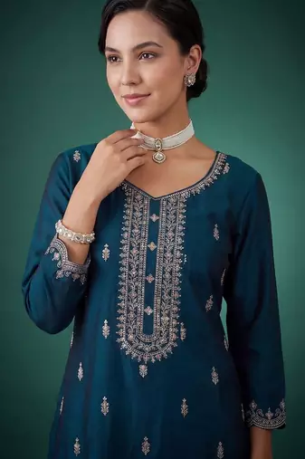 Women Ethnic Motifs Embroidered Regular Thread Work Kurta with Trousers & With Dupatta