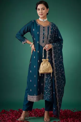 Women Ethnic Motifs Embroidered Regular Thread Work Kurta with Trousers & With Dupatta