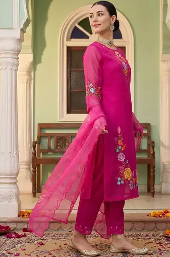 Women Floral Embroidered Regular Thread Work Kurta with Trousers & With Dupatta