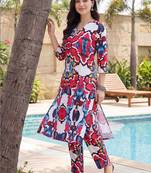 Women Printed Regular Kurta with Trousers