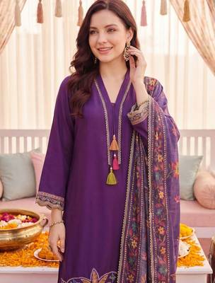 Women Ethnic Motifs Embroidered Regular Thread Work Kurta with Trousers & With Dupatta 2