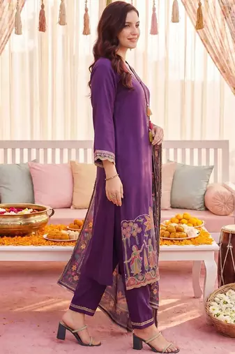 Women Ethnic Motifs Embroidered Regular Thread Work Kurta with Trousers & With Dupatta