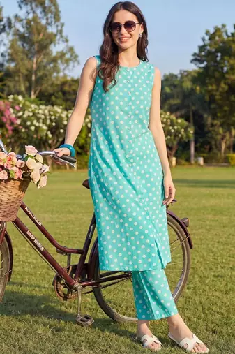 Women Printed Regular Pure Cotton Kurta with Trousers