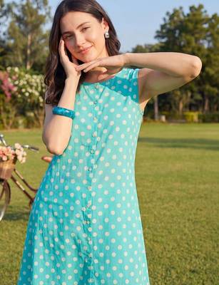 Women Printed Regular Pure Cotton Kurta with Trousers 2