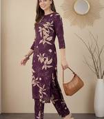 Women Floral Printed Regular Kurta with Trousers