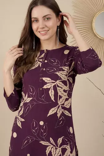Women Floral Printed Regular Kurta with Trousers