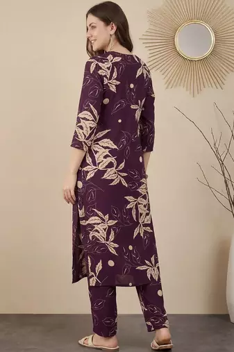 Women Floral Printed Regular Kurta with Trousers