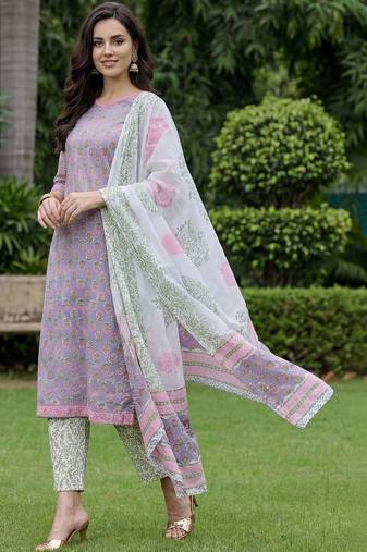 Women Floral Printed Regular Pure Cotton Kurta with Trousers & With Dupatta