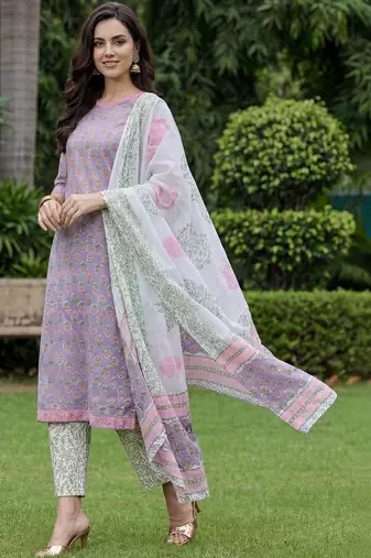 Women Floral Printed Regular Pure Cotton Kurta with Trousers & With Dupatta