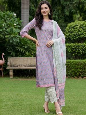 Women Floral Printed Regular Pure Cotton Kurta with Trousers & With Dupatta 6