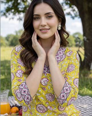 Women Floral Printed Regular Pure Cotton Kurta with Trousers & With Dupatta 2