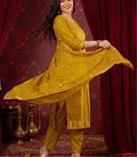 Women Regular Kurta with Trousers & With Dupatta