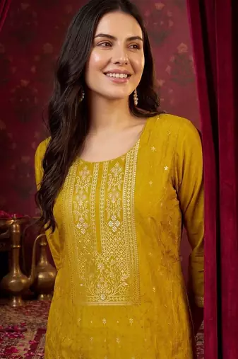 Women Regular Kurta with Trousers & With Dupatta