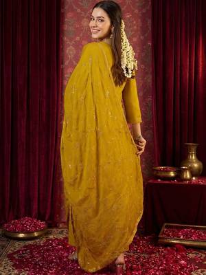 Women Regular Kurta with Trousers & With Dupatta 4