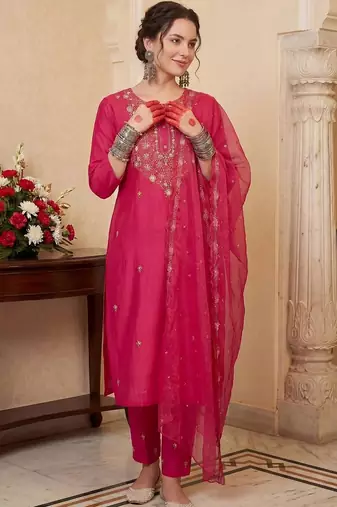 Women Floral Embroidered Regular Thread Work Kurta with Trousers & With Dupatta