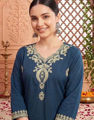 Women Ethnic Motifs Embroidered Regular Thread Work Pure Cotton Kurta with Trousers 2