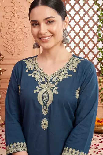 Women Ethnic Motifs Embroidered Regular Thread Work Pure Cotton Kurta with Trousers