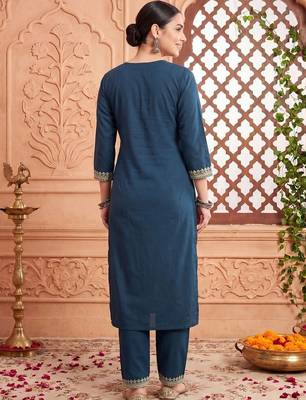 Women Ethnic Motifs Embroidered Regular Thread Work Pure Cotton Kurta with Trousers 4