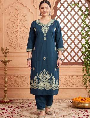 Women Ethnic Motifs Embroidered Regular Thread Work Pure Cotton Kurta with Trousers 6
