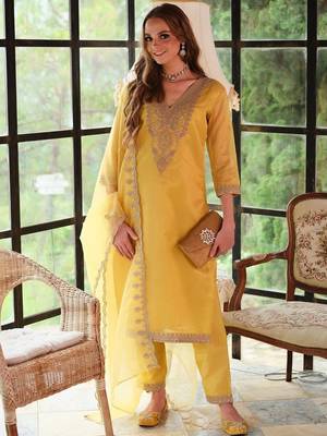 Women Ethnic Motifs Embroidered Regular Kurta with Trousers & With Dupatta 6