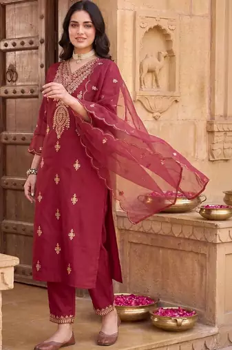 Women Ethnic Motifs Embroidered Regular Gotta Patti Kurta with Trousers & With Dupatta