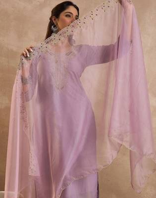 Women Paisley Embroidered Regular Liva Kurta with Trousers & With Dupatta 4