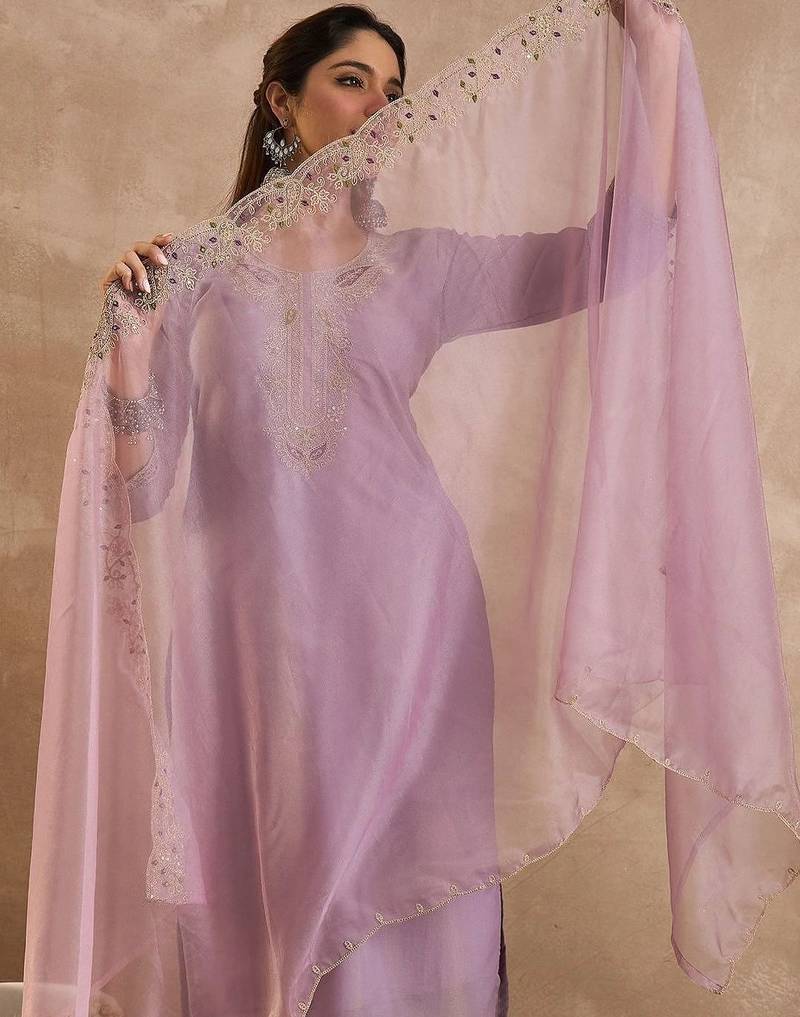 Women Paisley Embroidered Regular Liva Kurta with Trousers & With Dupatta