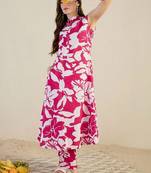 Women Floral Printed Pleated Pure Cotton Kurta with Trousers